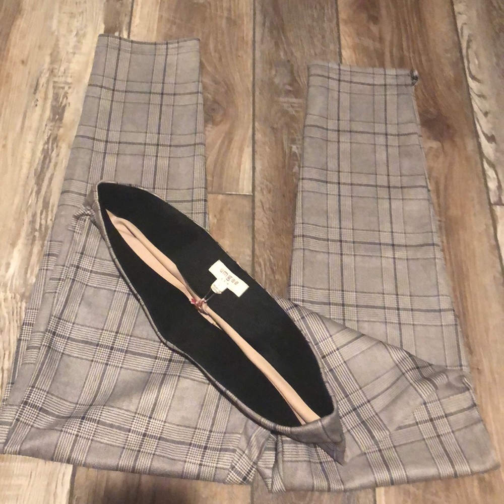 Plaid crop pants